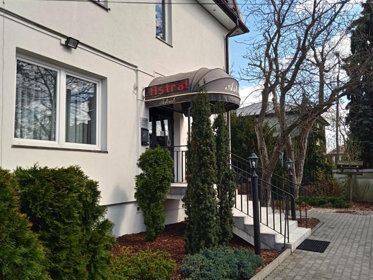 Astral Raszyn Exterior foto